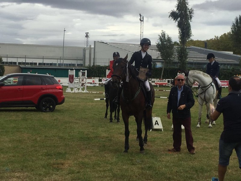 Navarra lo borda en el Concurso Nacional de Saltos San Mateo